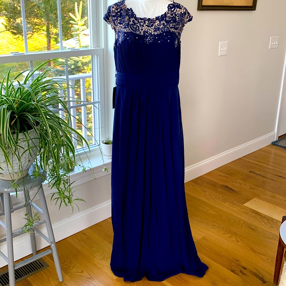 Ever Pretty Navy Blue Sleeveless Gown NWT